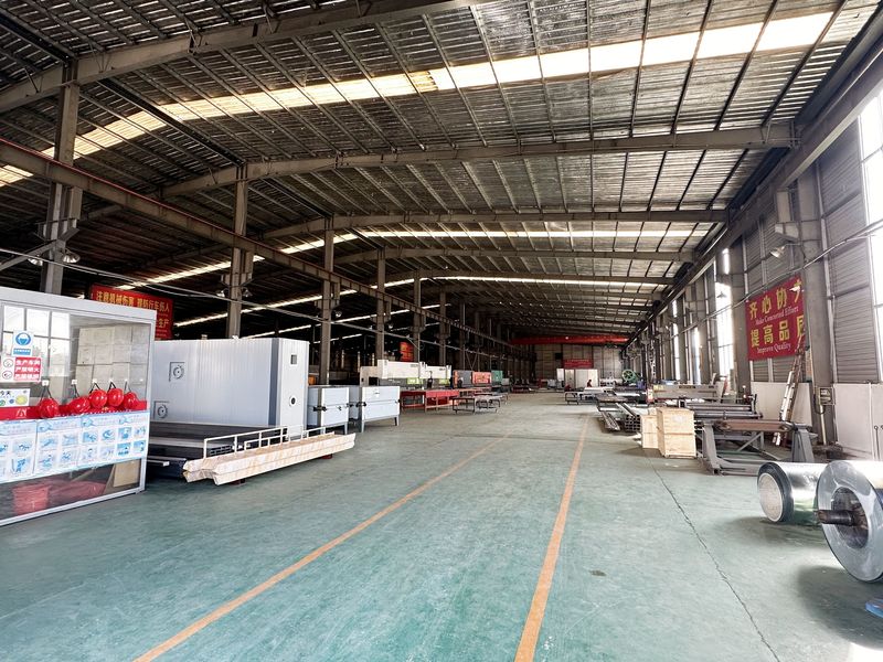 Zhejiang Huier Coating Environmental Protection Equipment Co., Ltd ligne de production du fabricant