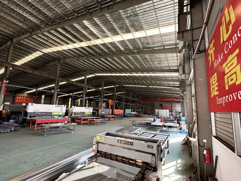 Zhejiang Huier Coating Environmental Protection Equipment Co., Ltd ligne de production du fabricant