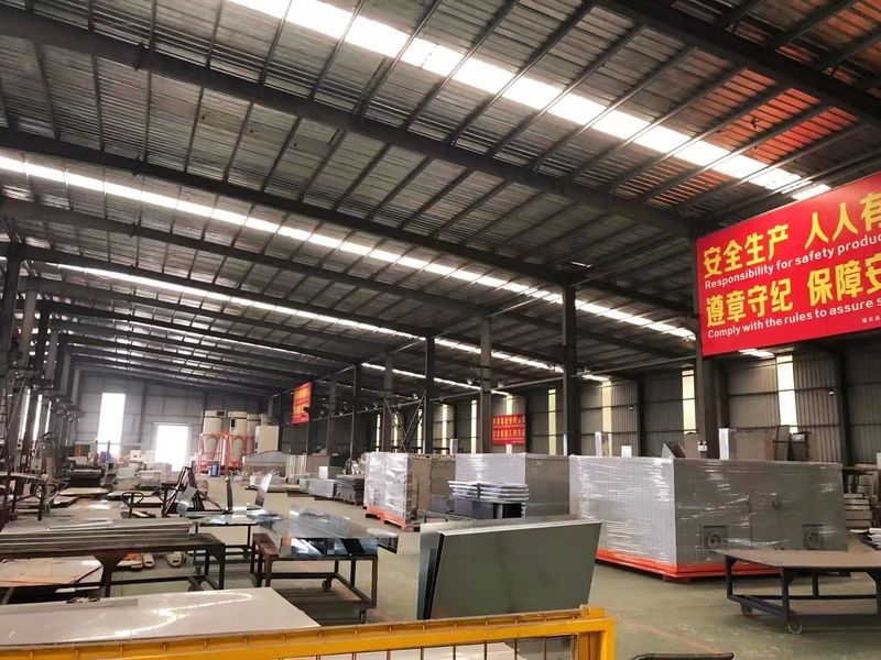 Zhejiang Huier Coating Environmental Protection Equipment Co., Ltd ligne de production du fabricant
