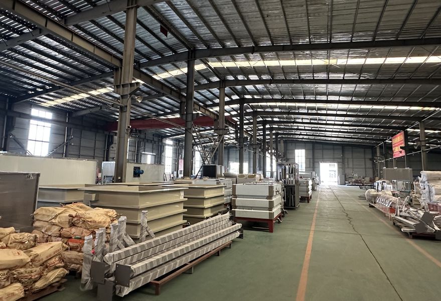 Zhejiang Huier Coating Environmental Protection Equipment Co., Ltd ligne de production du fabricant